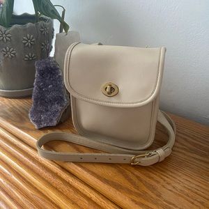 Vintage Coach Side-pack Crossbody in Bone
